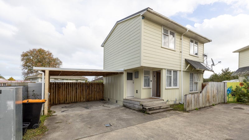 3 Renfrew Place, Highbury, Palmerston North - Carousel 1
