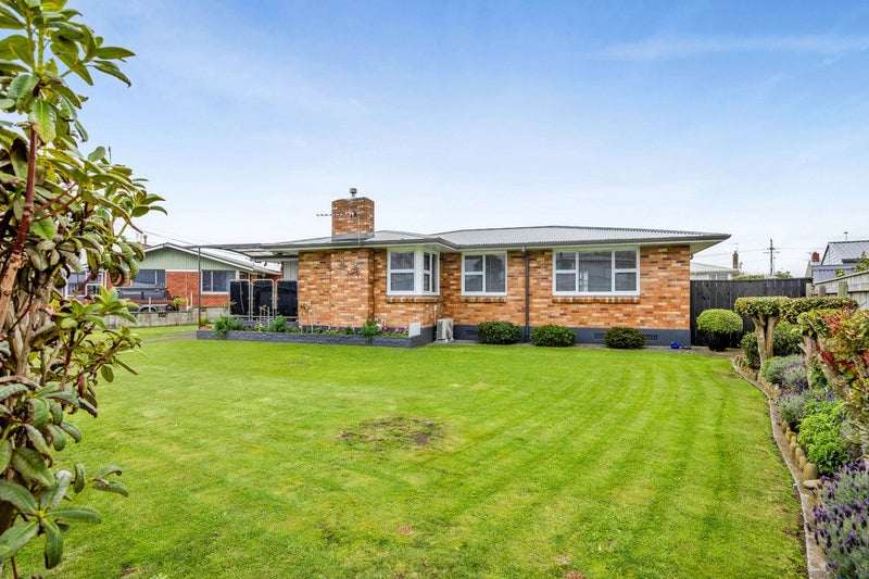 6 Davidson Street, Hawera - Carousel 1