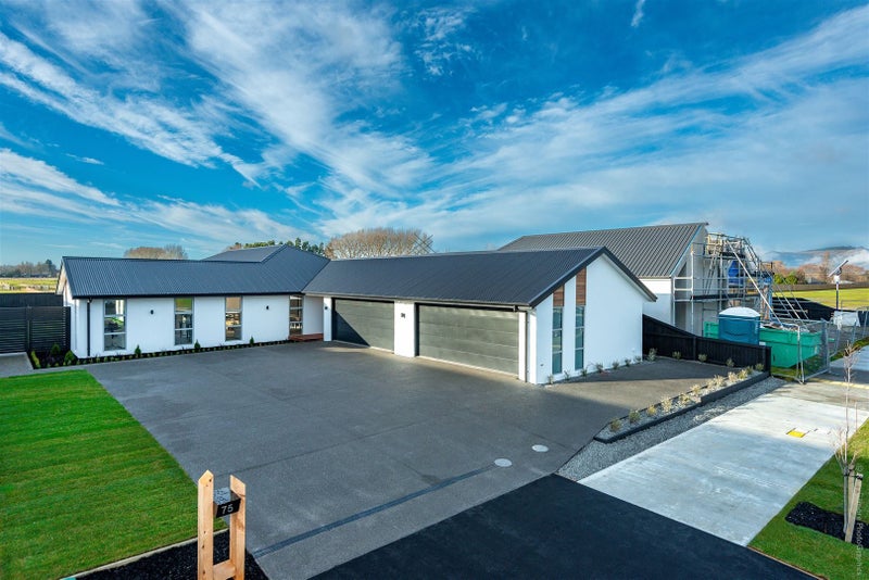 75 Halpin Drive, Lincoln, Lincoln - Carousel 2