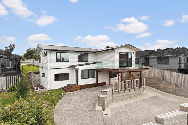 51 Tamahere Drive, Glenfield, Auckland - Carousel 2