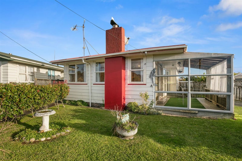 6 Dearle Street, Paeroa, Paeroa - Carousel 12