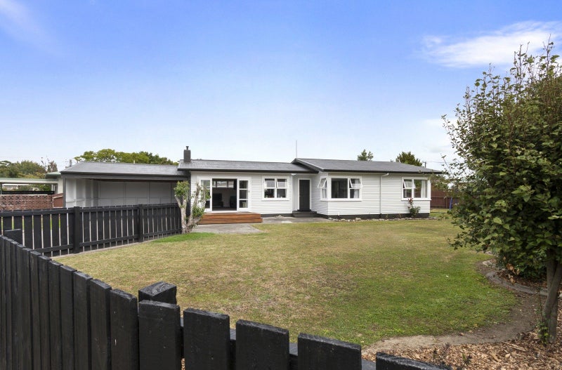 3 Tingey Place, Awapuni, Palmerston North - Carousel 1