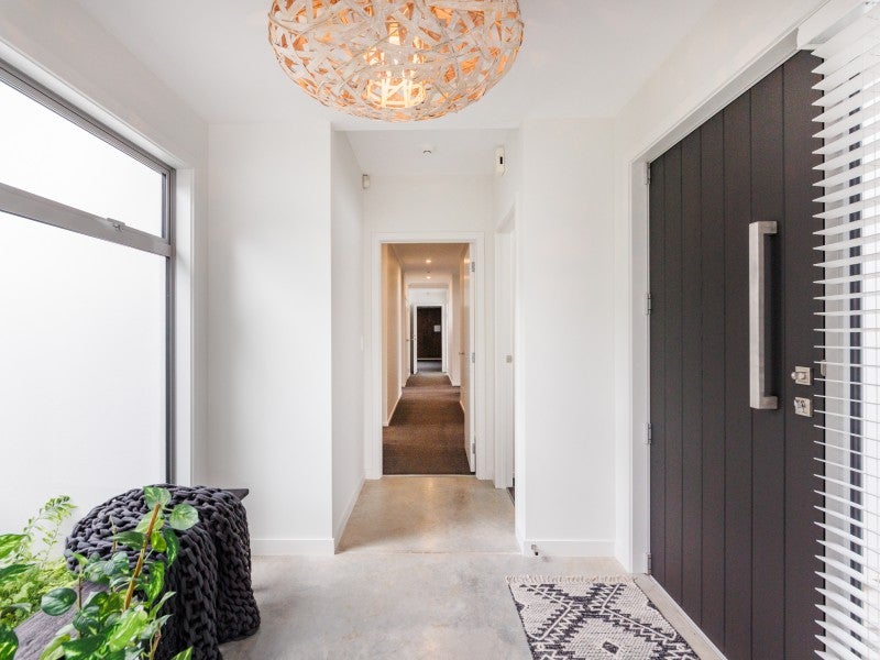 1 Montgomery Terrace, Hokowhitu, Palmerston North - Carousel 2