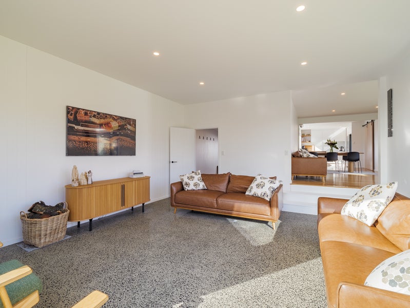 6 Edgar Street, Wakari, Dunedin - Carousel 2