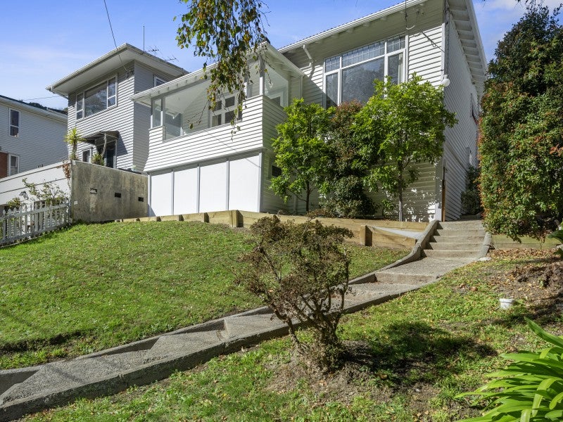 20 Hapua Street, Hataitai, Wellington - Carousel 1