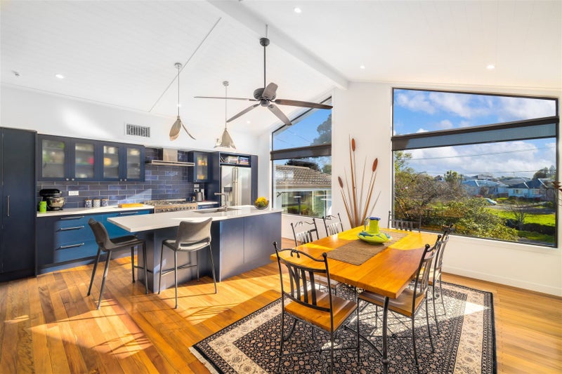 237 Fifield Terrace, Opawa, Christchurch - Carousel 1