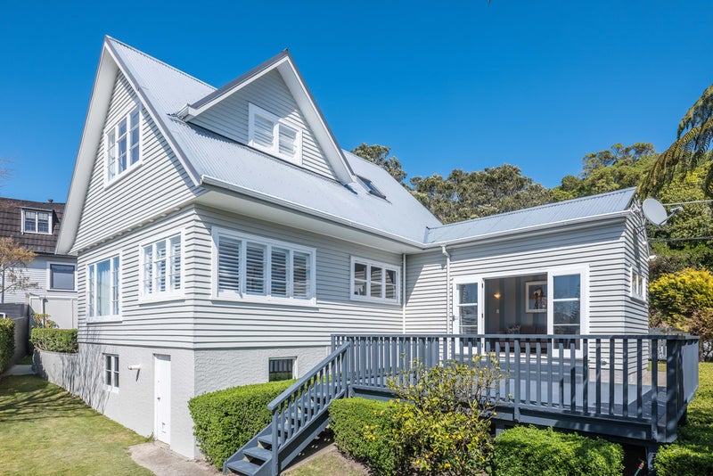 51 Nicholson Road, Khandallah, Wellington - Carousel 1