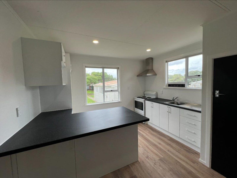 106 Karaka Street, Castlecliff, Whanganui - Carousel 2