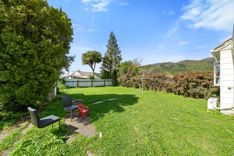 8 Macky Street, Taita, Lower Hutt - Carousel 25