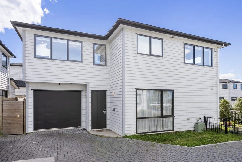 4A Thomas Rielly Avenue, Hobsonville, Auckland - Carousel 1