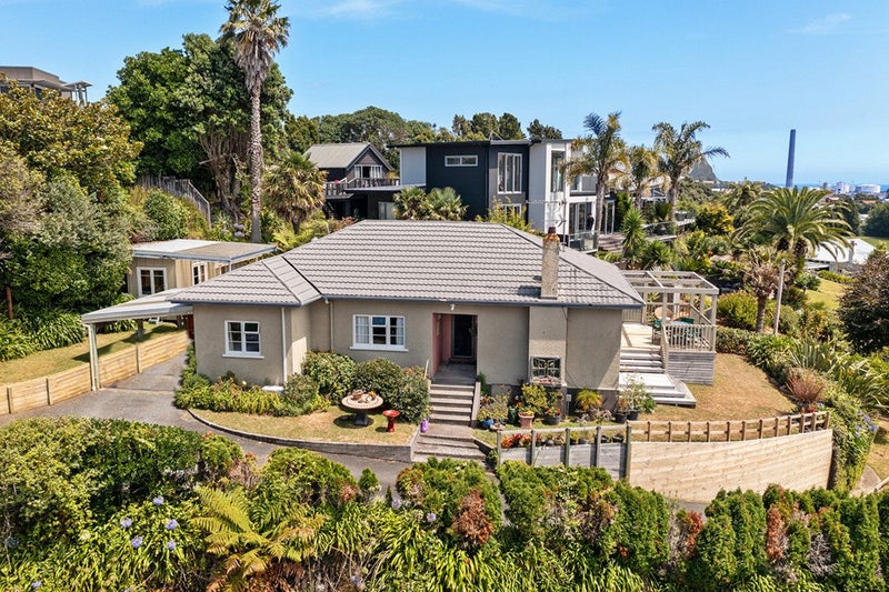 26 Bonithon Avenue, Moturoa, New Plymouth - Carousel 2