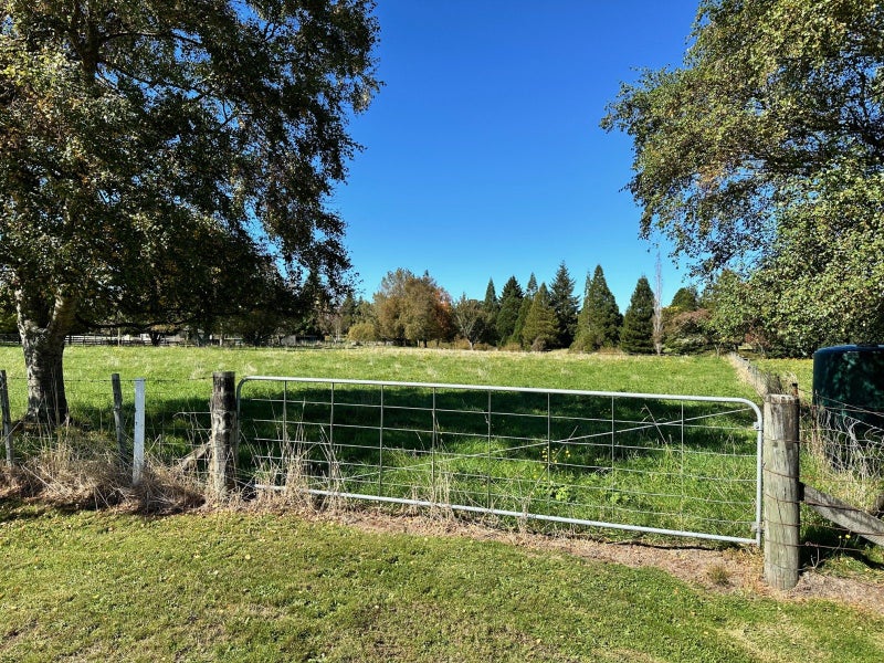 610 Raetihi Ohakune Road, Ohakune - Carousel 1
