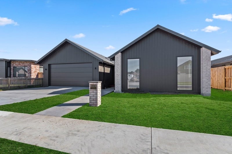 5 Whakahaumako Road, Leamington, Cambridge - Carousel 1