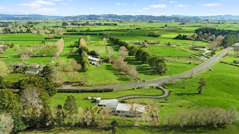 1734 Kakaramea Road, Ngahinapouri, Hamilton - Carousel 1