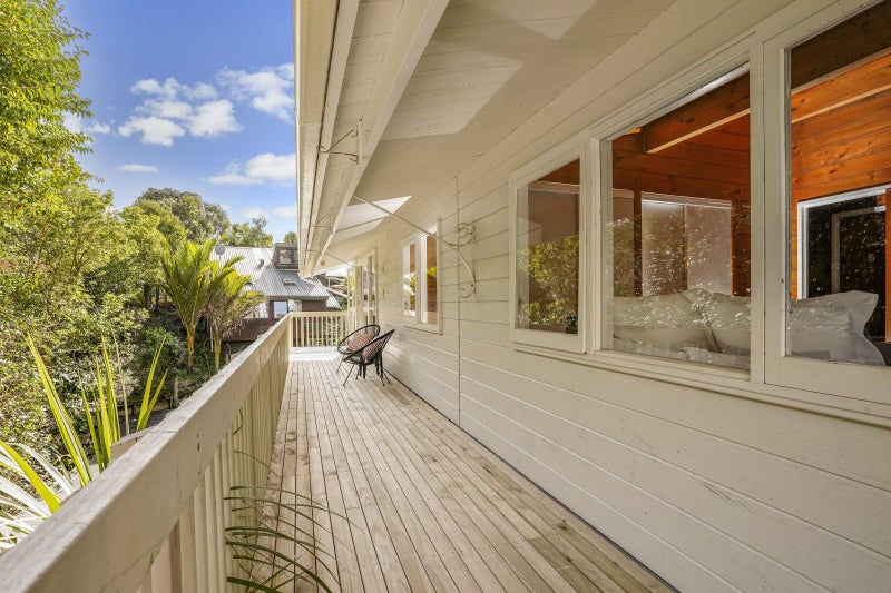 1/67 Saddleback Rise, Murrays Bay, Auckland - Carousel 2