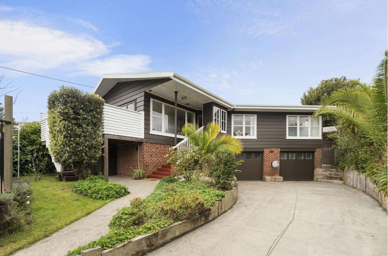 97 Wallace Road, Mangere Bridge, Auckland - Carousel 2