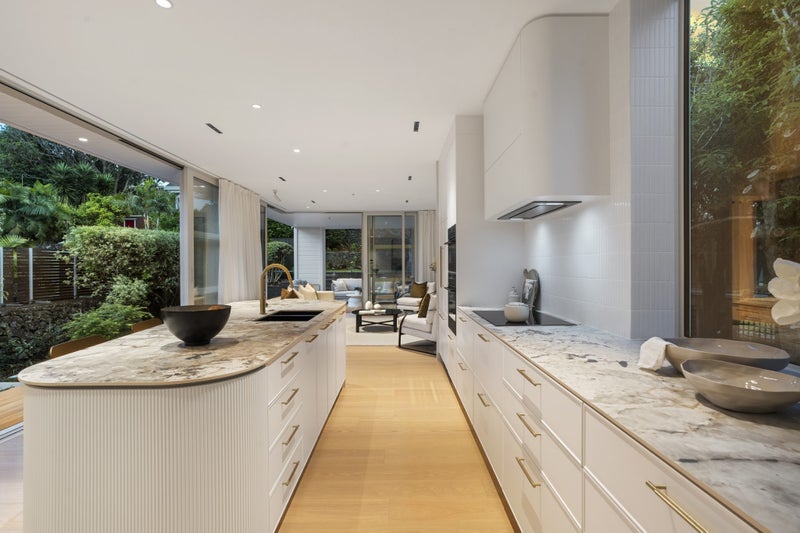 43 Prospect Terrace, Mount Eden, Auckland - Carousel 2