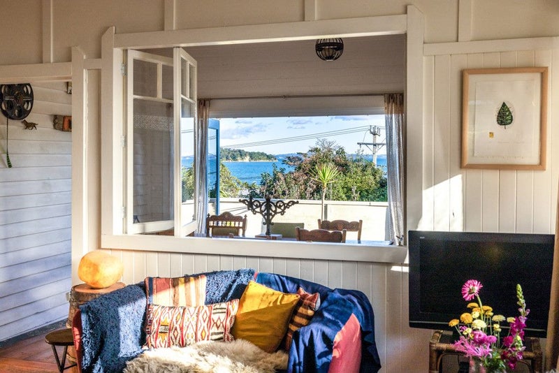 11 Hamilton Road, Surfdale, Waiheke Island - Carousel 1