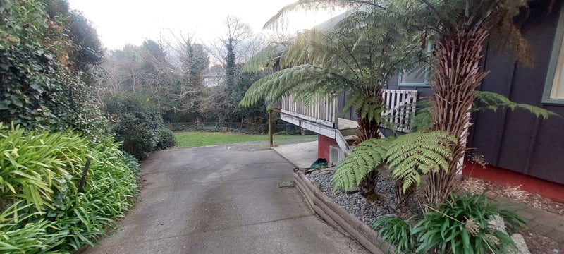 17B Morrison Crescent, Glenview, Hamilton - Carousel 1