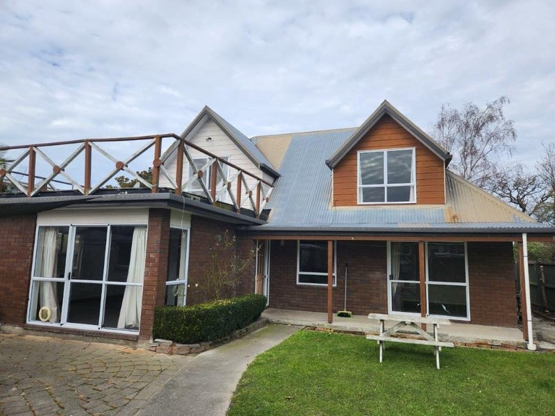 2/11 Lothian Street, Ilam, Christchurch - Carousel 1