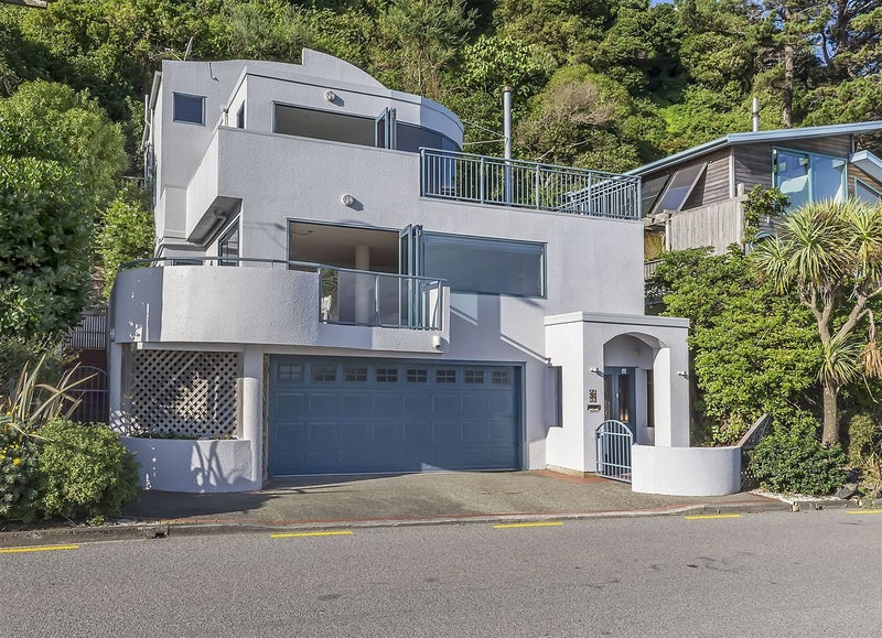 30 Moana Road, Plimmerton, Porirua - Carousel 1