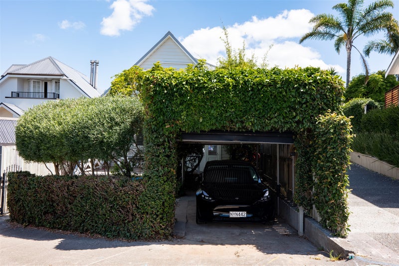 24 Hackett Street, Saint Marys Bay, Auckland - Carousel 19