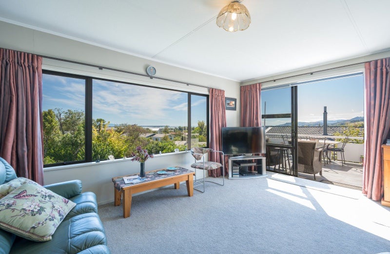 19 Warwick Street, Richmond, Richmond - Carousel 2