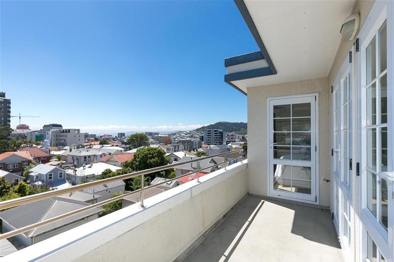 11/2 Ohiro Road, Aro Valley, Wellington - Carousel 1