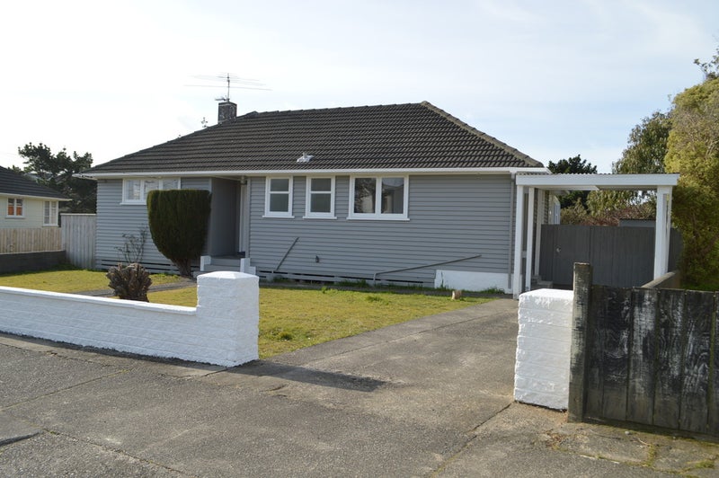 17 Cheshire Street, Cannons Creek, Porirua - Carousel 2