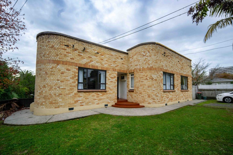 25 Horne Street, Hamilton Central, Hamilton - Carousel 2