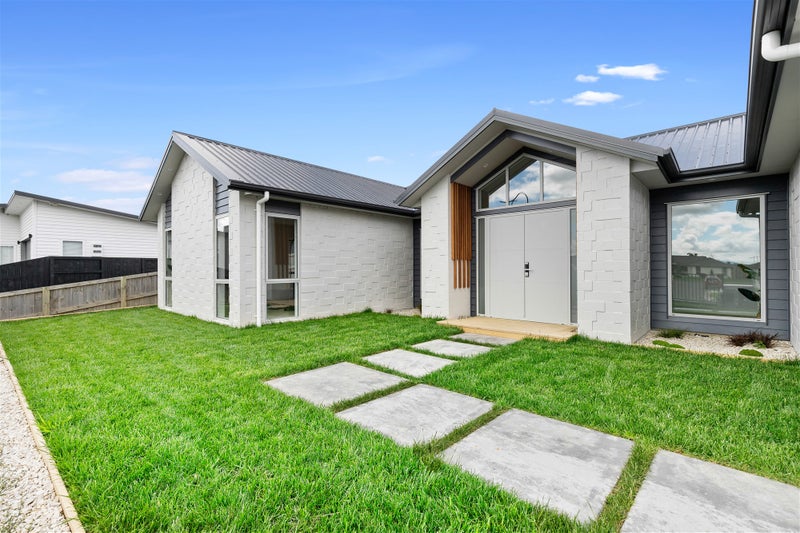 8 Harrier Court, Flagstaff, Hamilton - Carousel 2