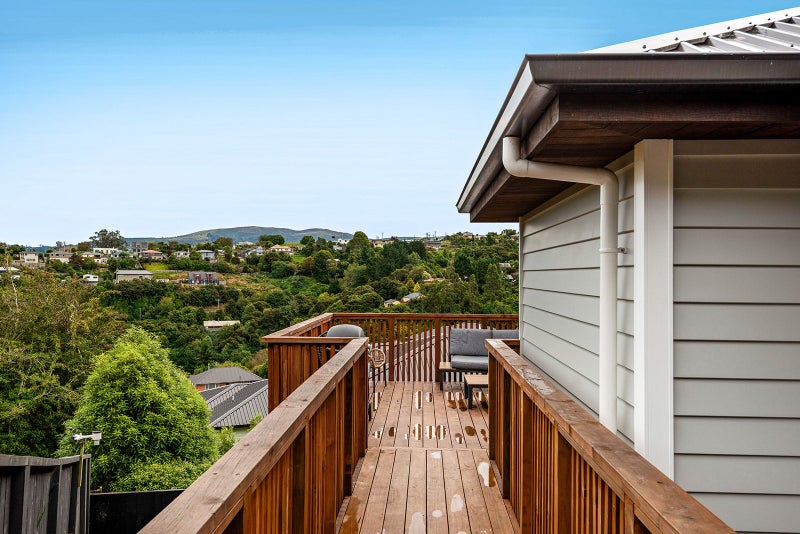 27 Brugh Place, Andersons Bay, Dunedin - Carousel 2