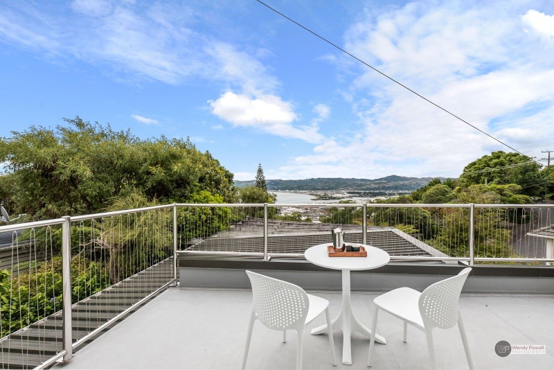 2/90 Howard Road, Point Howard, Lower Hutt - Carousel 2