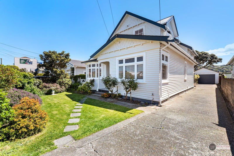 49 Kensington Avenue, Petone, Lower Hutt - Carousel 28