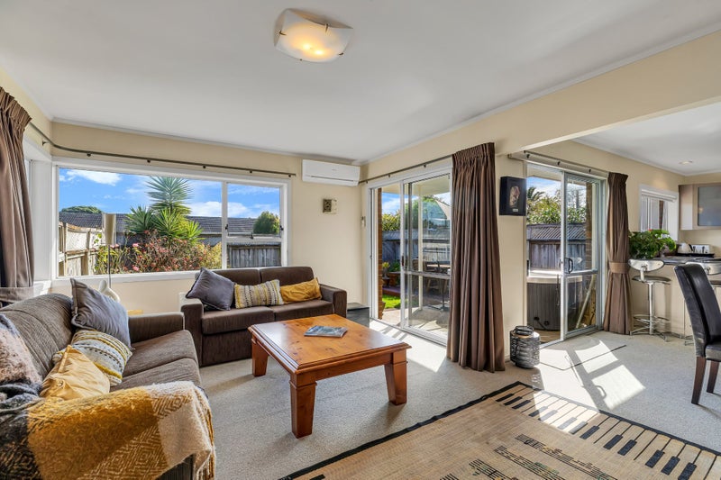 2/28 Rutland Road, Mount Wellington, Auckland - Carousel 2