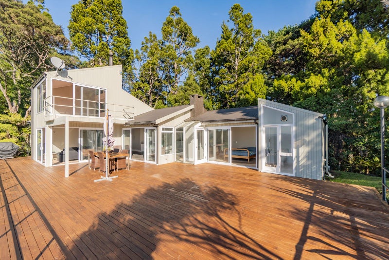 256 Konini Road, Titirangi, Auckland - Carousel 1