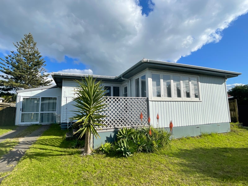 220A Papamoa Beach Road, Papamoa Beach, Papamoa - Carousel 1