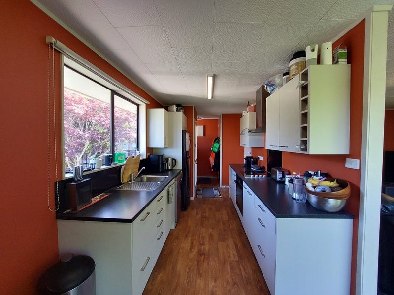 17D Thames Street, Welbourn, New Plymouth - Carousel 2