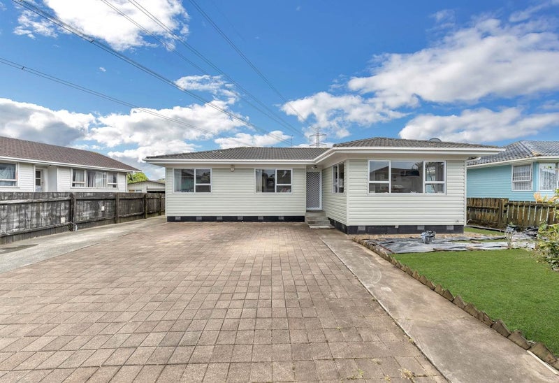 39 Zelda Avenue, Clover Park, Auckland - Carousel 2