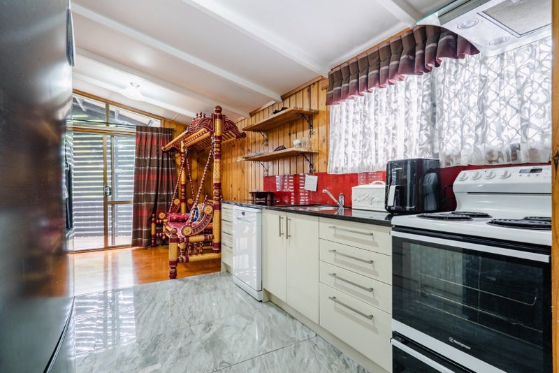 18 Greenhaven Avenue, Opaheke, Papakura - Carousel 1