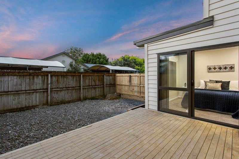 13 Millcroft Lane, Ranui, Auckland - Carousel 2