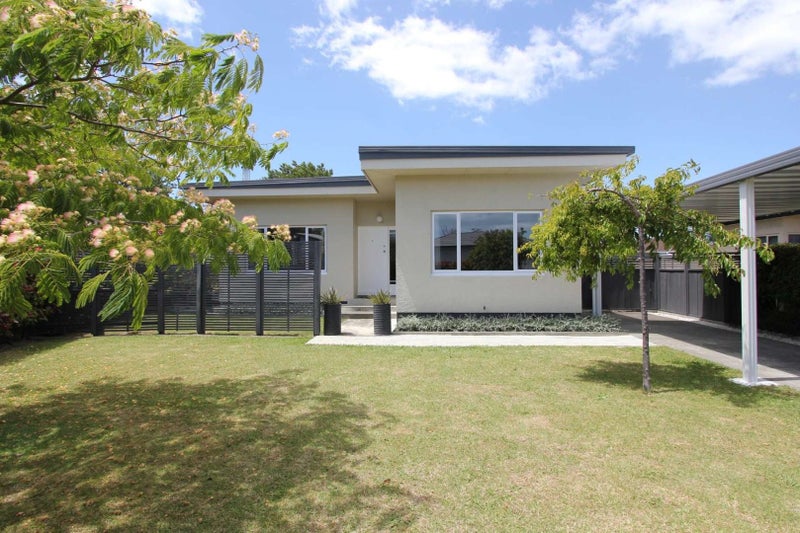 1/2 Anzac Avenue, Onekawa, Napier - Carousel 1