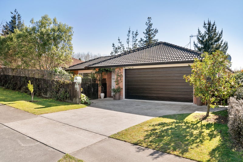 39 Galloway Crescent, Pyes Pa, Tauranga - Carousel 1