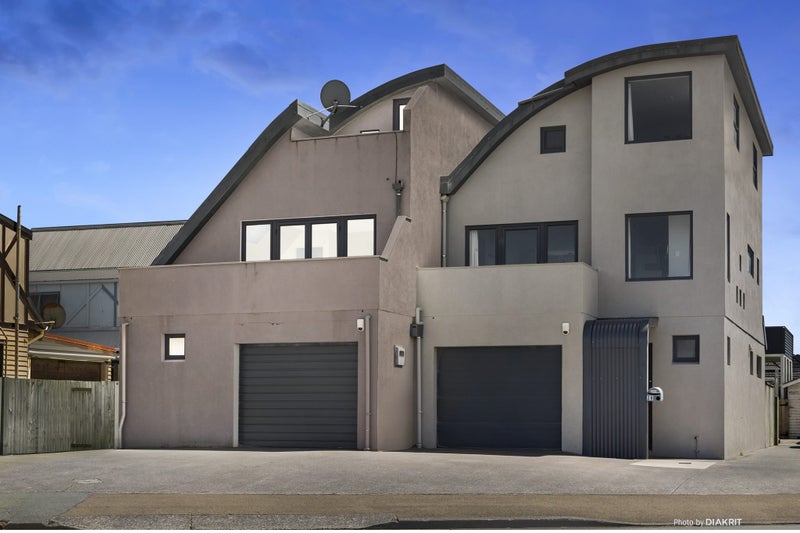 28A Lyall Parade, Lyall Bay, Wellington - Carousel 13