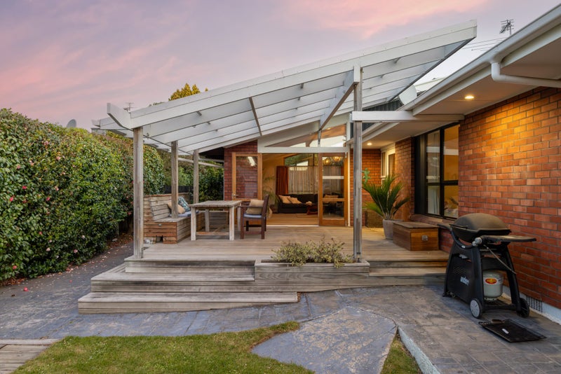 160 Kendal Avenue, Burnside, Christchurch - Carousel 1