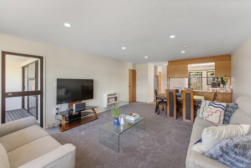 4/24 Acheron Road, Paremata, Porirua - Carousel 1