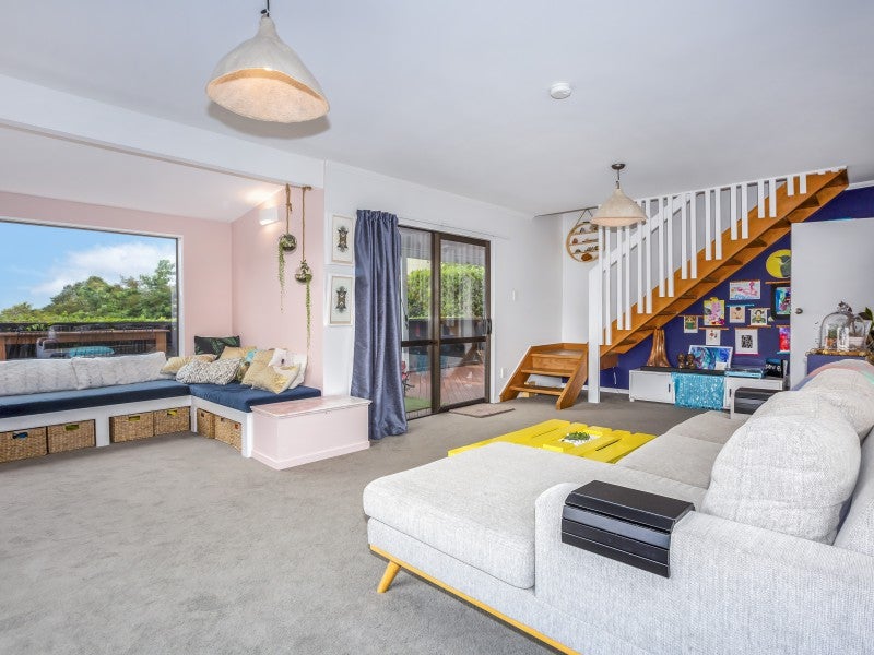 10 Puketai Place, Pukerua Bay, Porirua - Carousel 2