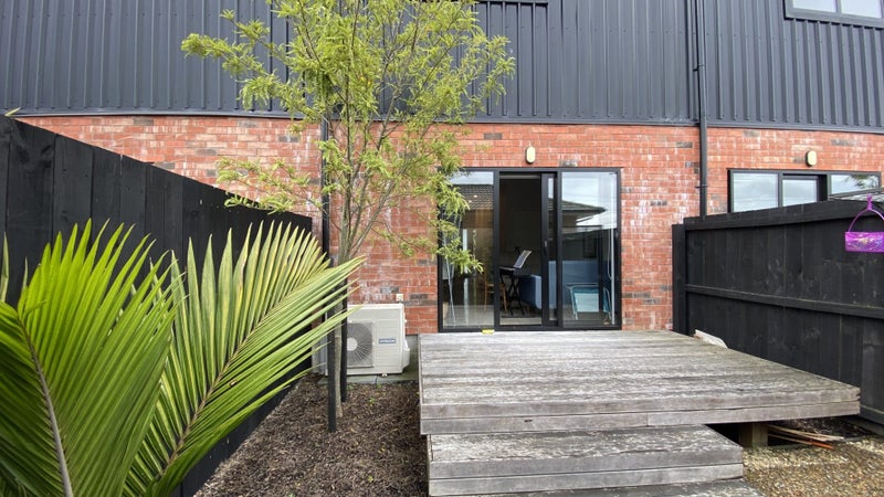 8 Whakarato Way, Takanini, Auckland - Carousel 13