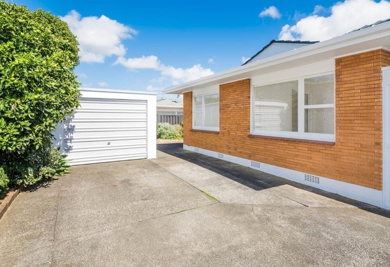 3/4 Waterloo Road, Milford, Auckland - Carousel 12