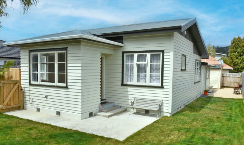 784 Fergusson Drive, Elderslea, Upper Hutt - Carousel 2